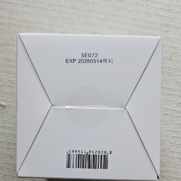 MEDICUBE ZERO PORE PAD - Picture 7 of 11